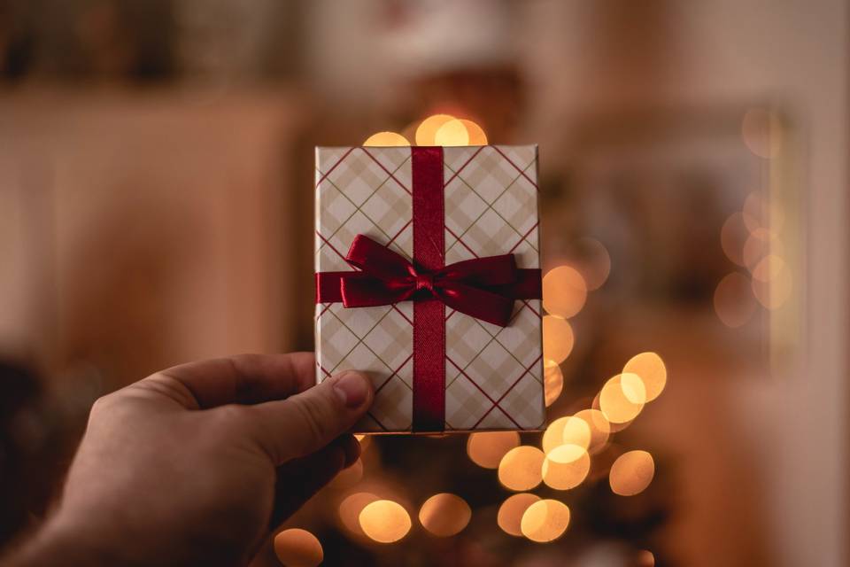 61944-rob-laughter-rv-uid0uymm-unsplash